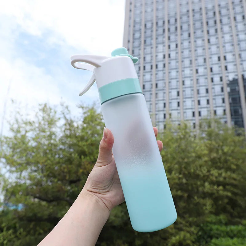 700 ml BPA-Free Mist Spray Sports Water Bottle